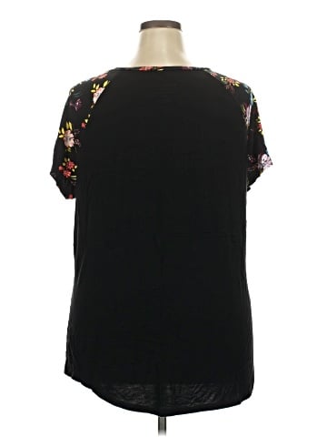 Torrid Short Sleeve T-Shirt (view 2)