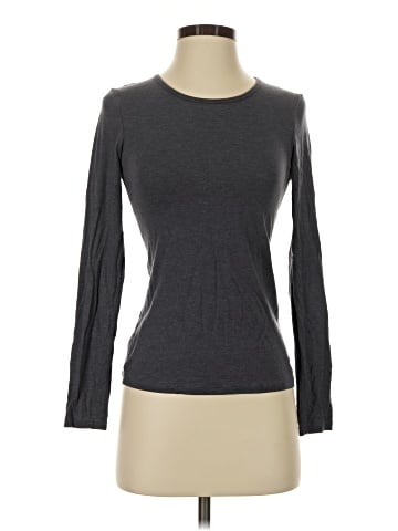 Fabletics Long Sleeve T-Shirt (view 1)