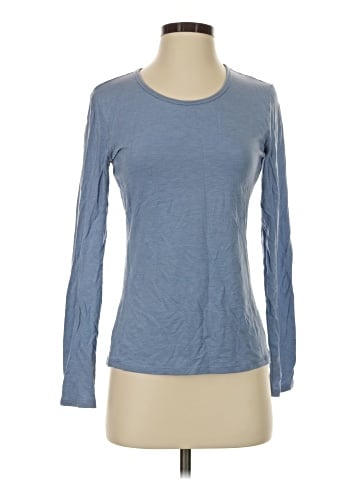 Fabletics Long Sleeve T-Shirt (view 1)