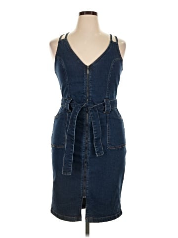 Venus Casual Dress (view 1)