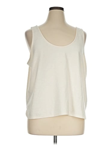 Old Navy Sleeveless T-Shirt (view 1)