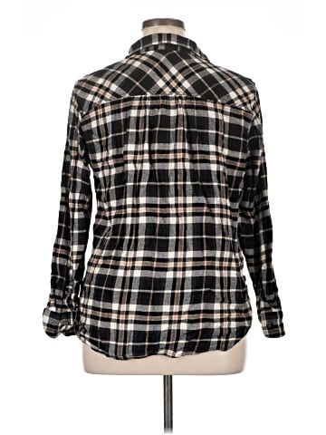 Time and Tru Long Sleeve Button-Down Shirt (view 2)