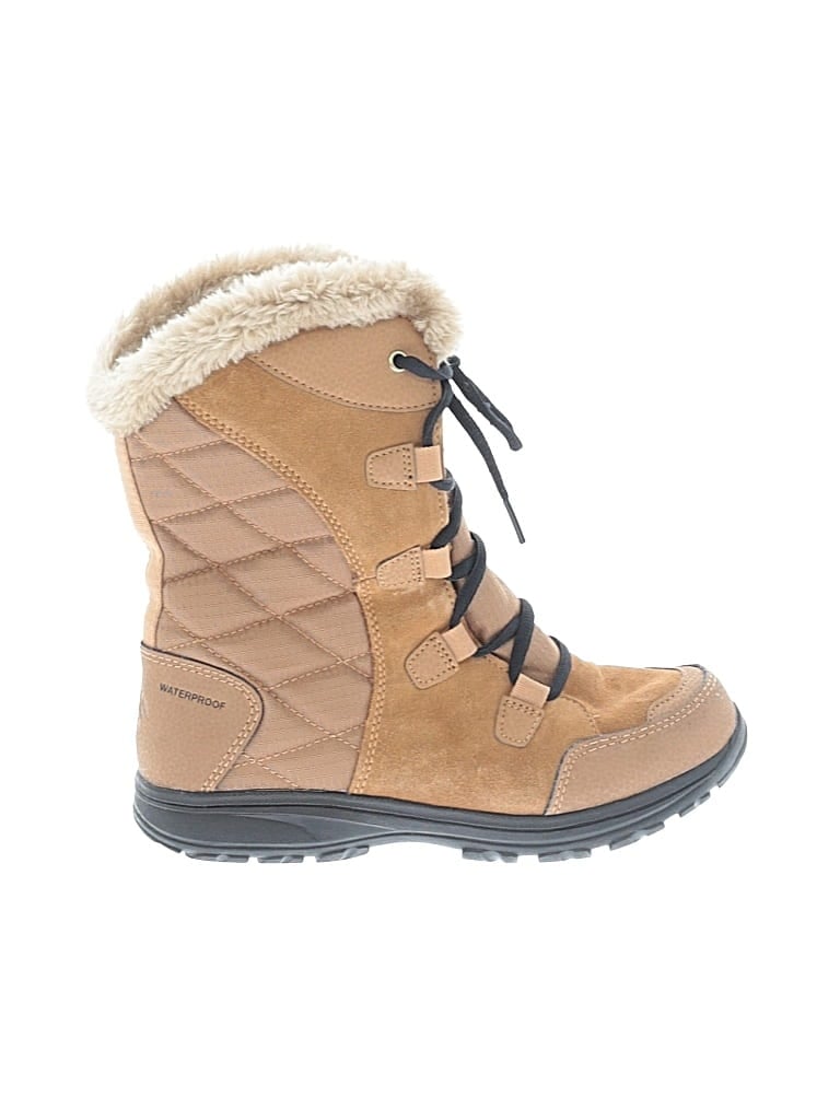 Pre-owned Columbia Boots In Tan