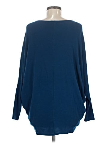 Jolie Poncho (view 2)