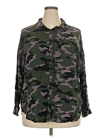 Torrid Long Sleeve Button-Down Shirt (view 1)