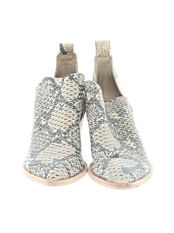 Dolce Vita Ankle Boots (view 2)