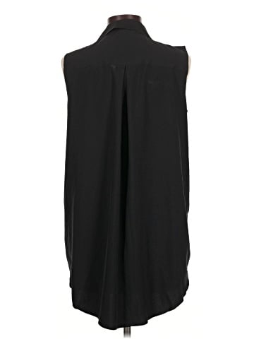 Athleta Sleeveless Button-Down Shirt (view 2)