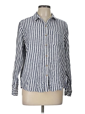 Universal Thread Long Sleeve Button-Down Shirt (view 1)