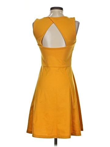 H&M Casual Dress (view 2)