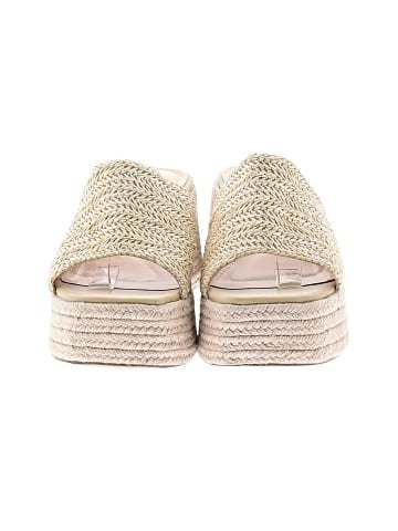 Unbranded Wedges (view 2)