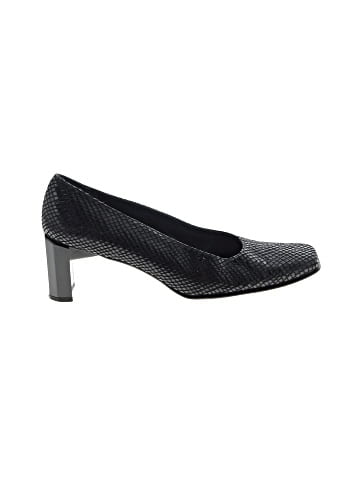 Stuart Weitzman Heels (view 1)