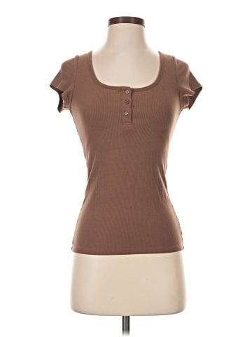 Klassy Network Short Sleeve Henley (view 1)