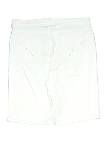 Gloria Vanderbilt Shorts (view 2)