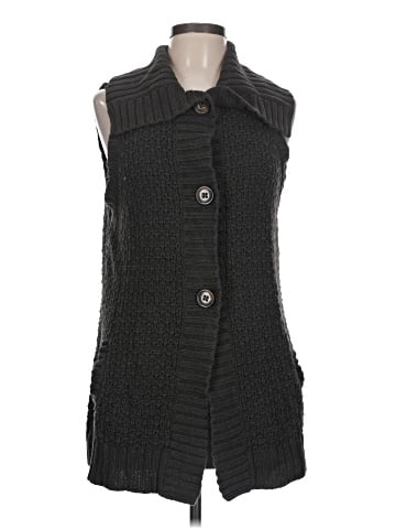 Old Navy Sleeveless Button-Down Shirt (view 1)