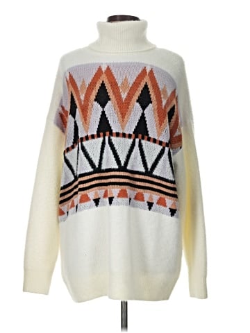 Forever 21 Pullover Sweater (view 1)