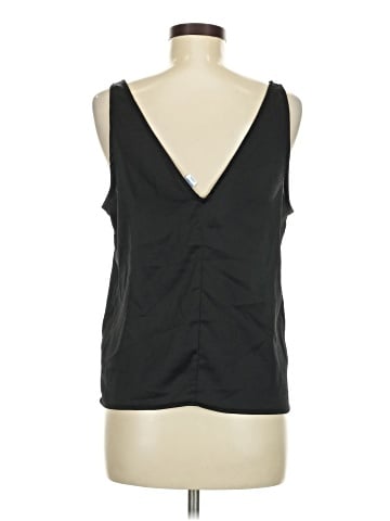 Old Navy Sleeveless T-Shirt (view 2)