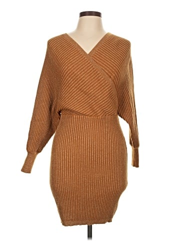 Immodel Casual Dress (view 1)