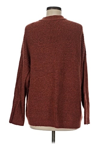 American Eagle Outfitters Pullover Sweater (view 2)