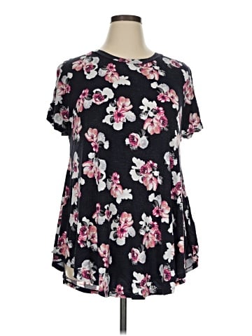 Lane Bryant Short Sleeve T-Shirt (view 1)