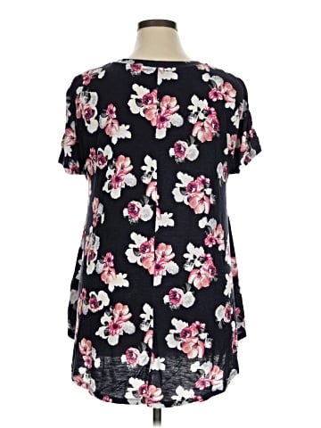 Lane Bryant Short Sleeve T-Shirt (view 2)