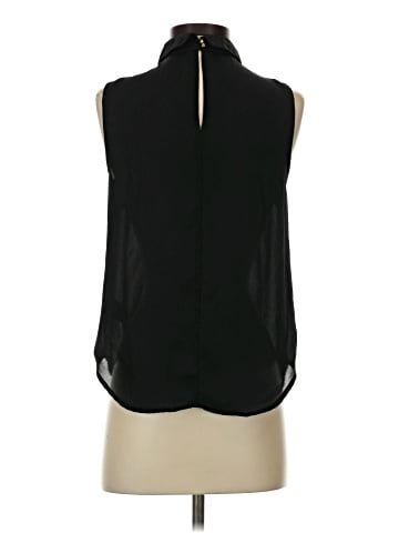 Who What Wear Sleeveless T-Shirt (view 2)