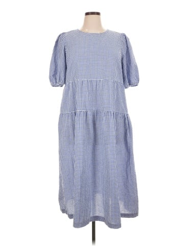 Old Navy Casual Dress (view 1)