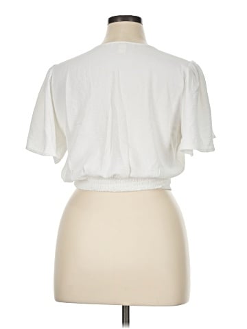 Monteau Short Sleeve Top (view 2)