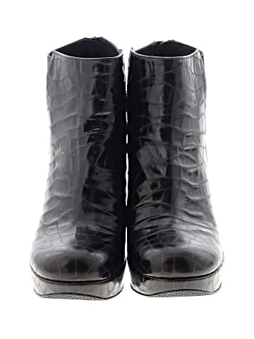 Stuart Weitzman Ankle Boots (view 2)
