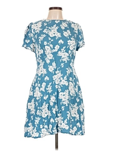 Old Navy Casual Dress (view 1)