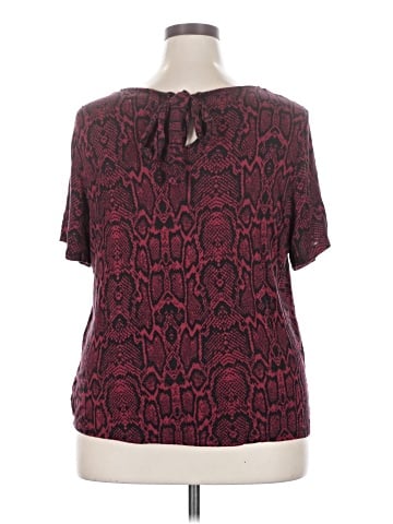 14th & Union Short Sleeve Blouse (view 2)