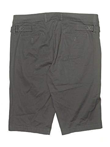 Vince. Khaki Shorts (view 2)