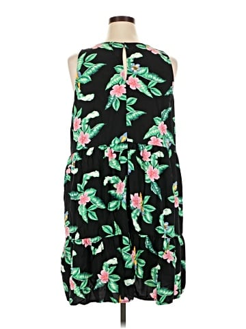 Old Navy Casual Dress (view 2)