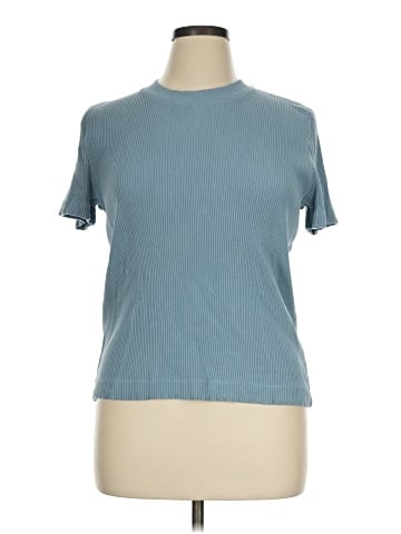 Vince. Short Sleeve Top (view 1)