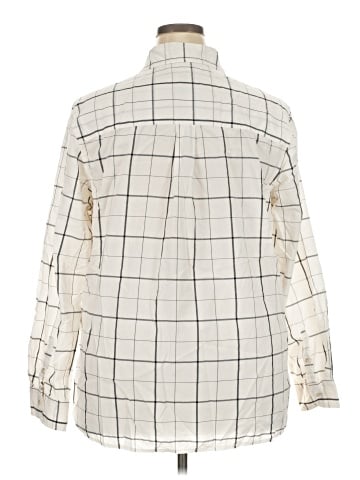 Universal Thread Long Sleeve Button-Down Shirt (view 2)