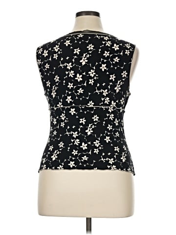 Max Studio Sleeveless Top (view 2)