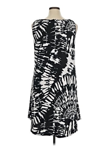 Kate & Mallory designs Casual Dress (view 2)