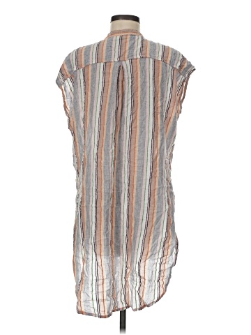 Holding Horses Sleeveless Button-Down Shirt (view 2)