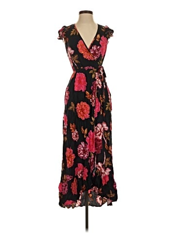 Xhilaration Casual Dress (view 1)
