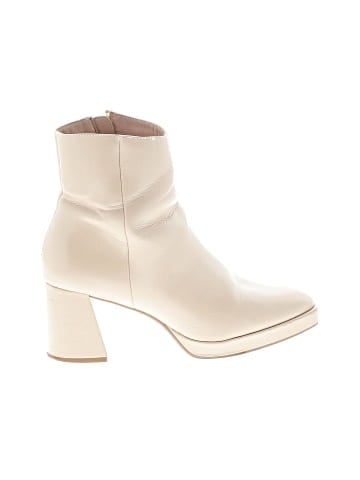 Chinese Laundry Ankle Boots (view 1)