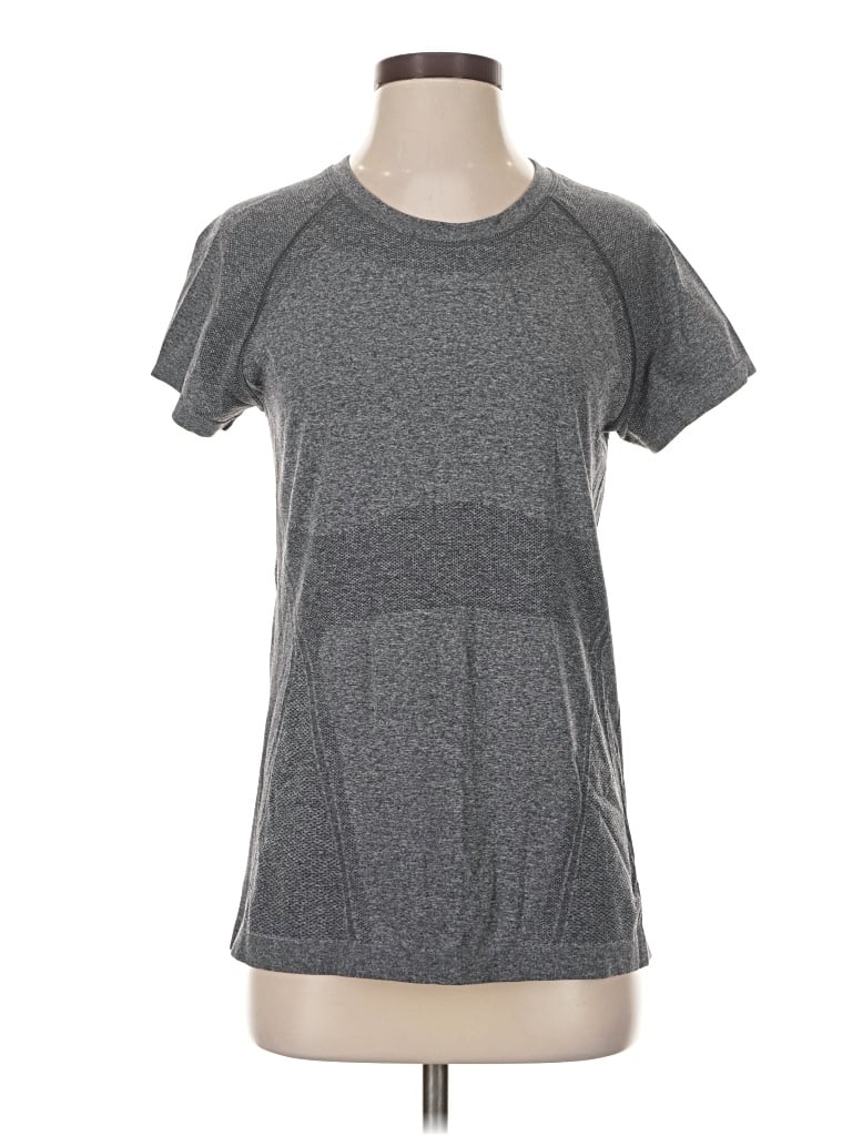 Click to view more detailed imagery on our partner's website Pre-owned Athleta Active T-shirt In Gray