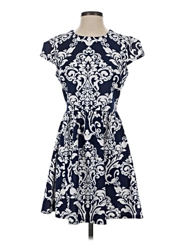 B. Darlin Casual Dress (view 1)