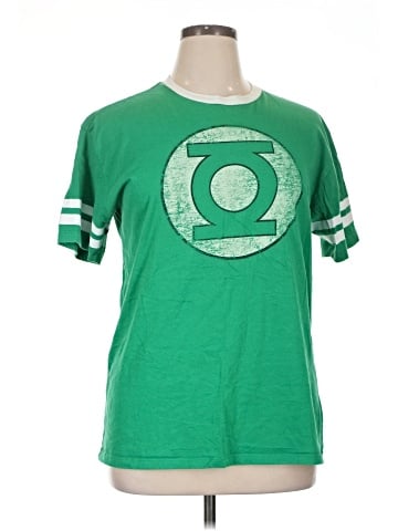 DC Comics Short Sleeve T-Shirt (view 1)