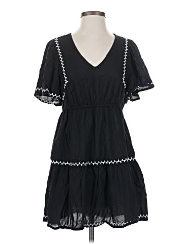 Old Navy Casual Dress (view 1)