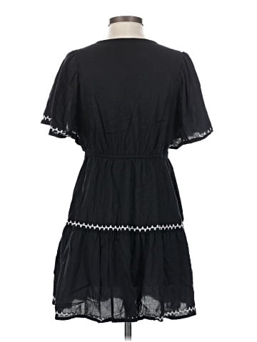 Old Navy Casual Dress (view 2)