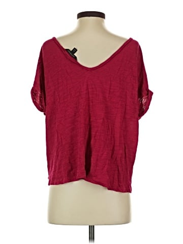 Banana Republic Short Sleeve T-Shirt (view 2)