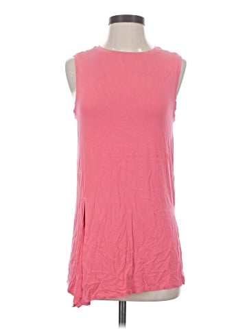 Fabletics Sleeveless T-Shirt (view 1)