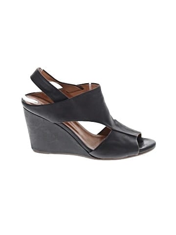 Coclico Wedges (view 1)
