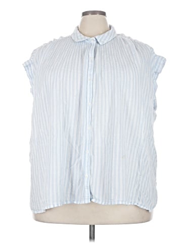 Old Navy Sleeveless Button-Down Shirt (view 1)