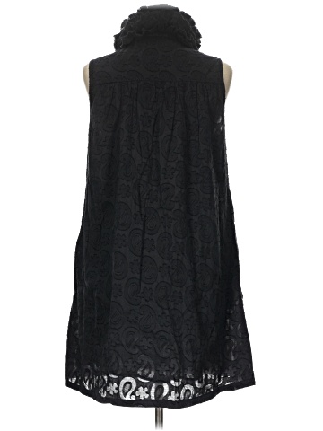 Liza Byrd Sleeveless Top (view 2)