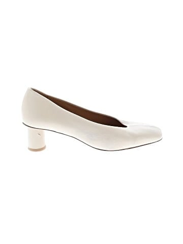 LOQ Heels (view 1)